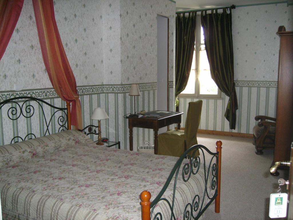 Hotel Relais Saint Louis, Logis Belleme Pokój zdjęcie